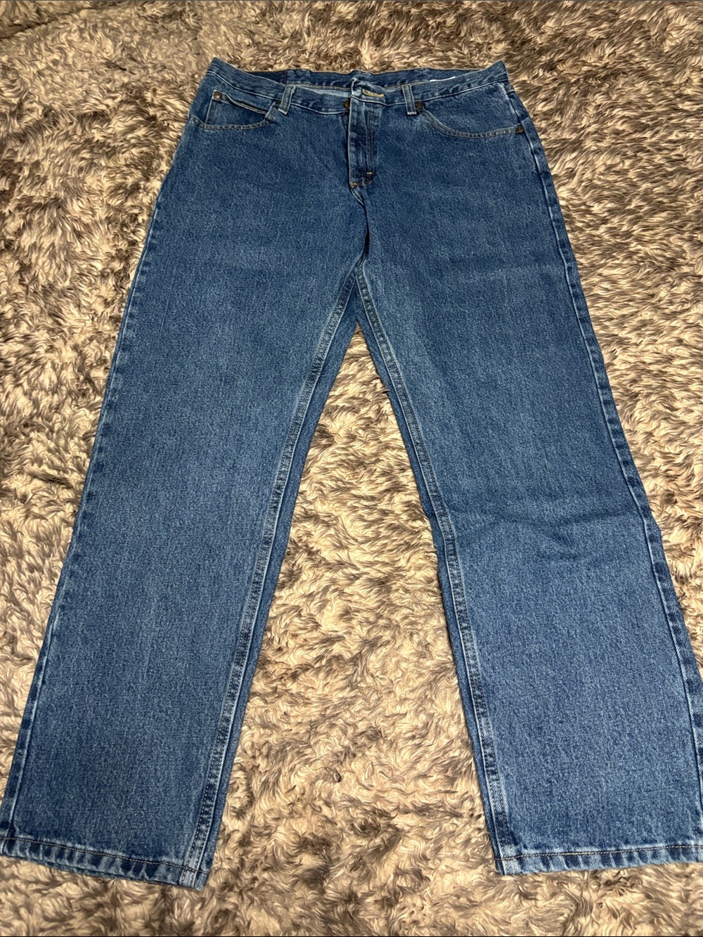 Wrangler Men's Relaxed Straight Jeans in Classic Blue 34x32 NWOT